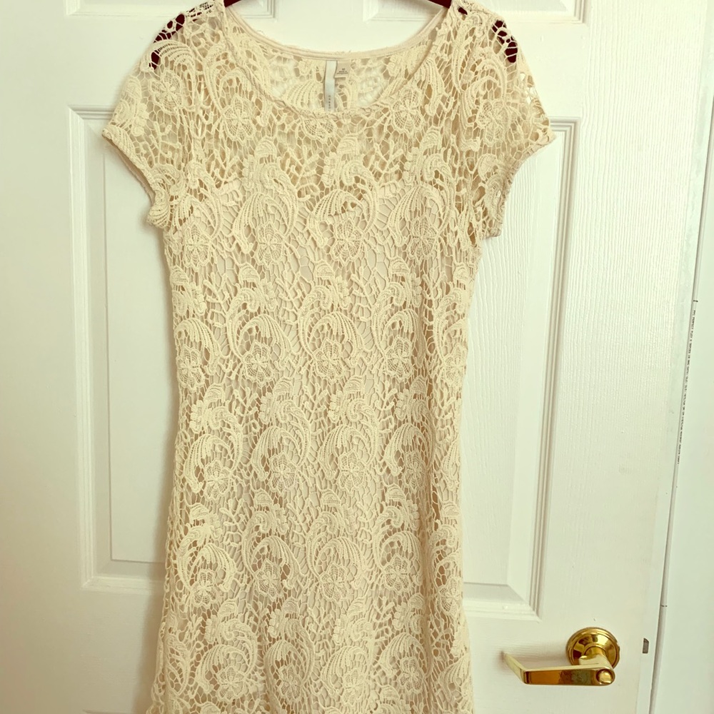 LC beige lace dress!